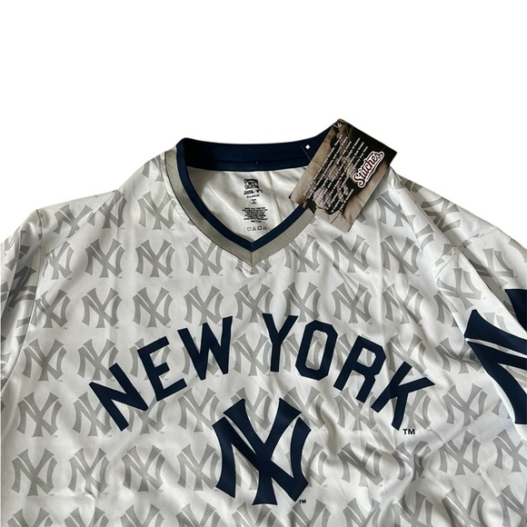 MLB New York Yankees Jersey Shirt - Picture 2 of 7